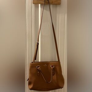 Used. Kate Spade crossbody purse